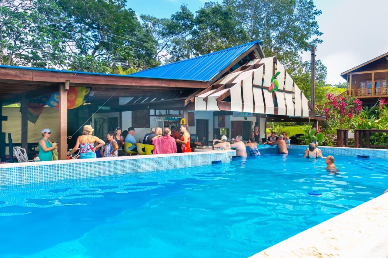 Guava Grove Resort & Villas Sandy Bay 외부 사진